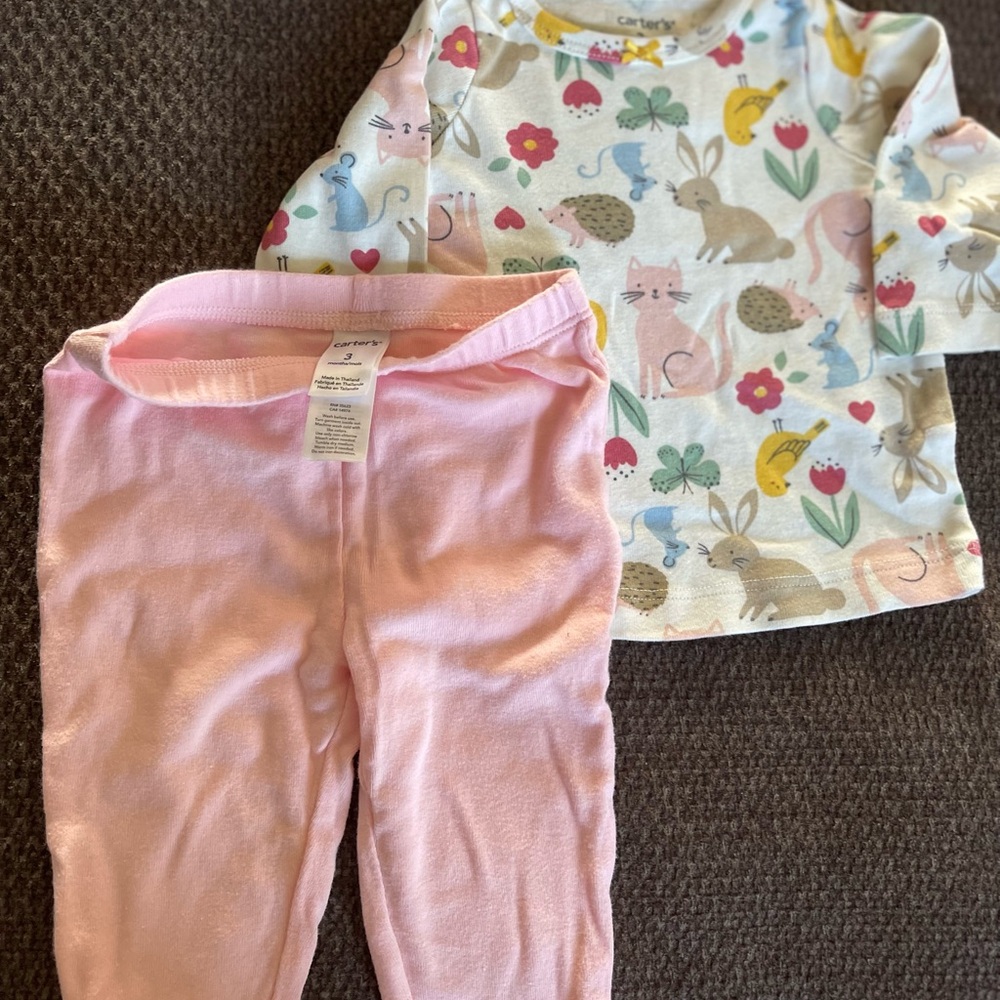 Carter's 3 Month LS Tee & Pants Outfit Set - Multicolor Animal Print 🩷 EUC